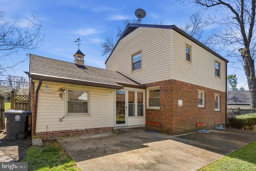 Photo of 2502 HUGHES ROAD