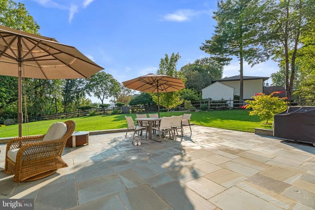 Photo of 384 EAGLE HILL ROAD