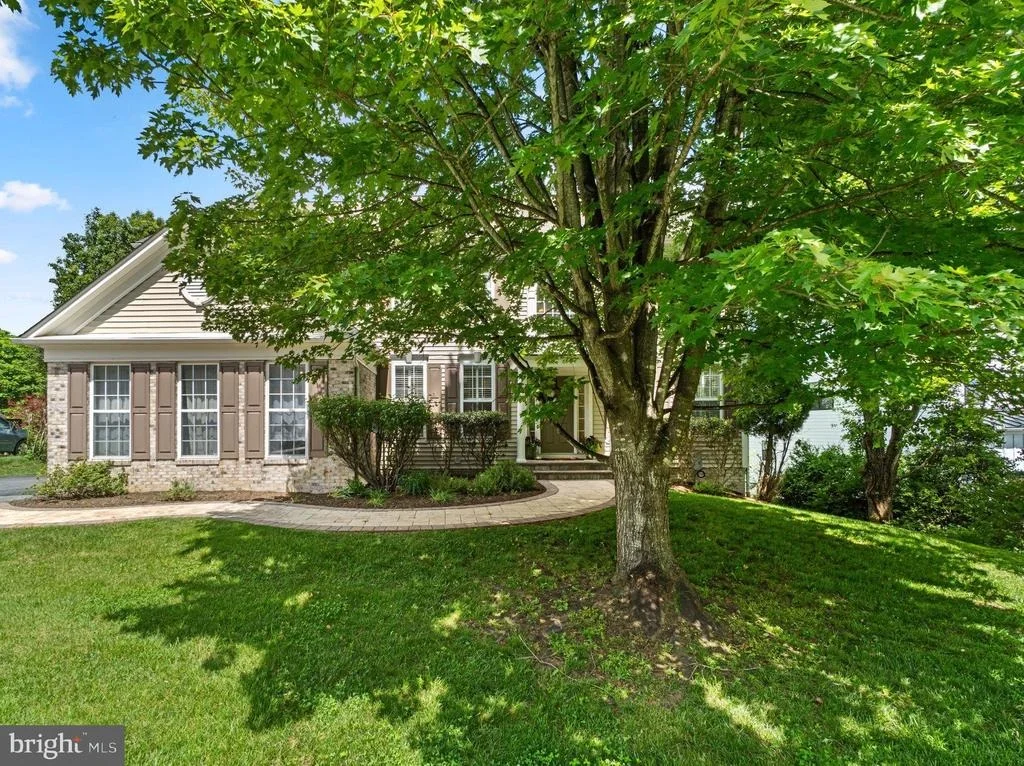 Photo of 6418 ERIN DRIVE