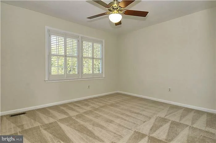 Photo of 304 BOSTWICK LANE