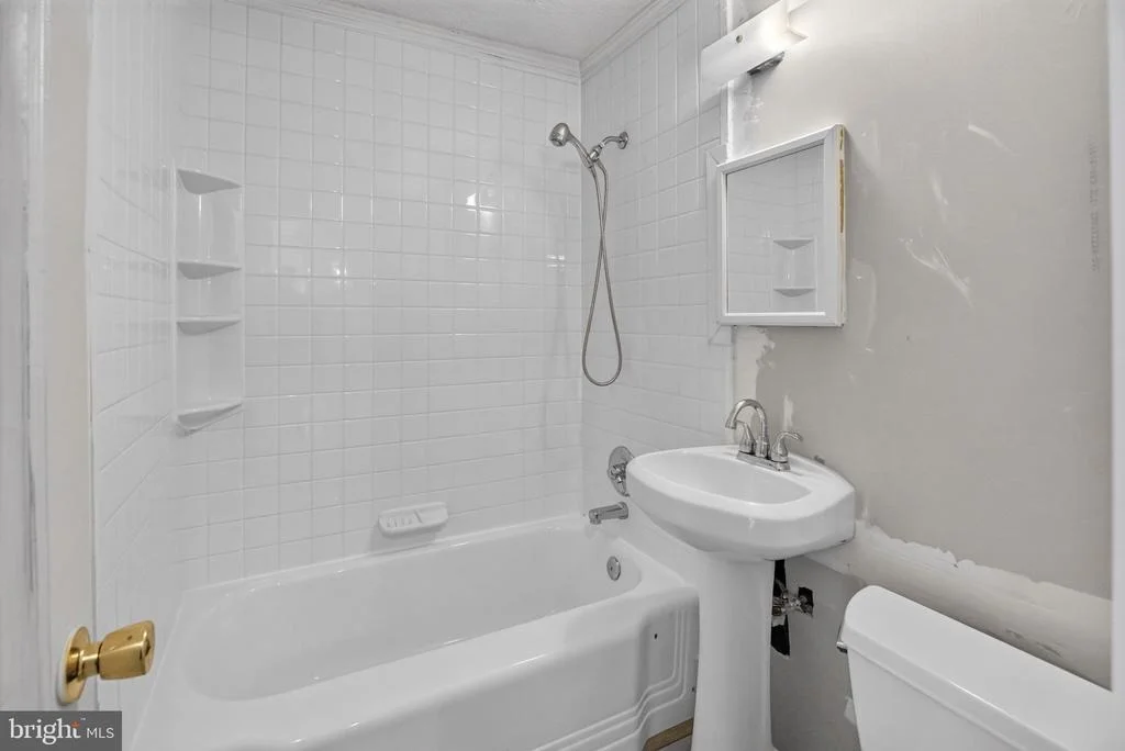 Photo of 4202 HIGHWOOD ROAD