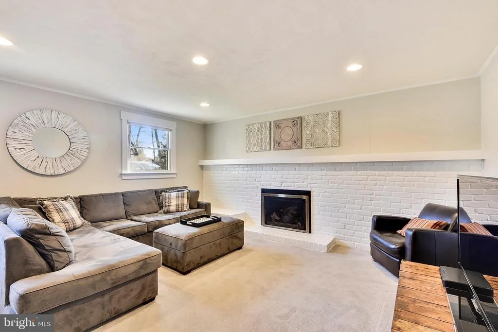 Photo of 11700 DEVILWOOD COURT