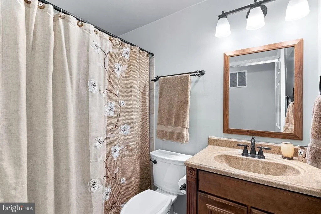Photo of 945 DEVONSHIRE CIRCLE