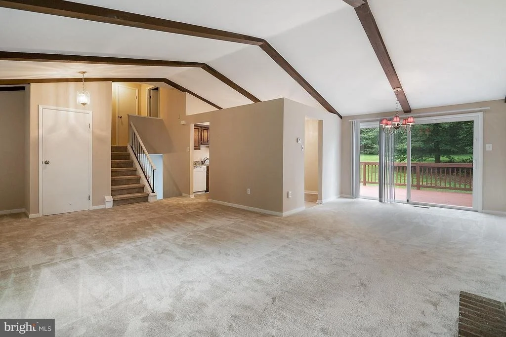Photo of 6017 RIVER MEADOWS DRIVE