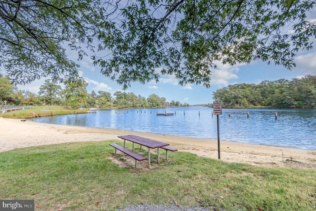 Photo of 2033 SHORE DRIVE