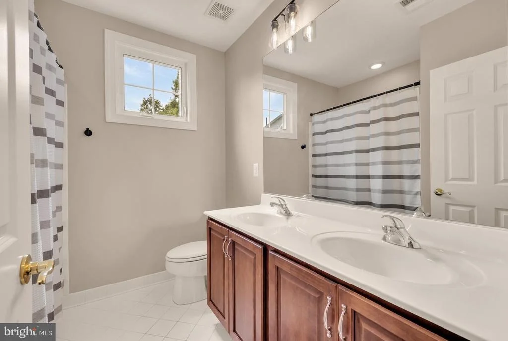 Photo of 3232 LOST POND COURT