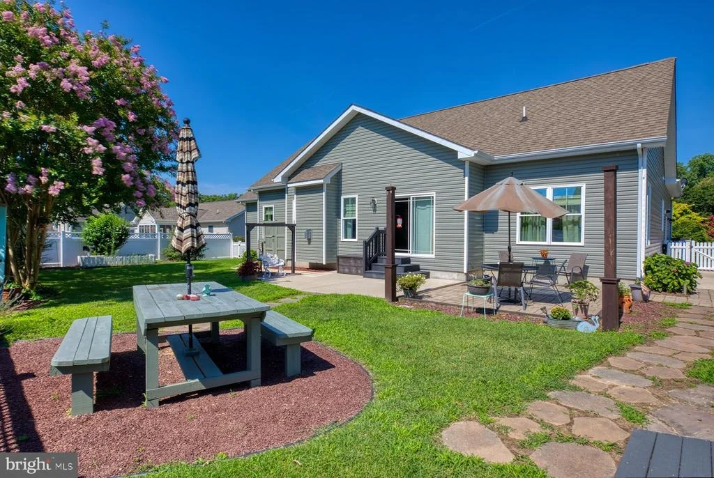 Photo of 16853 LANCASTER ROAD