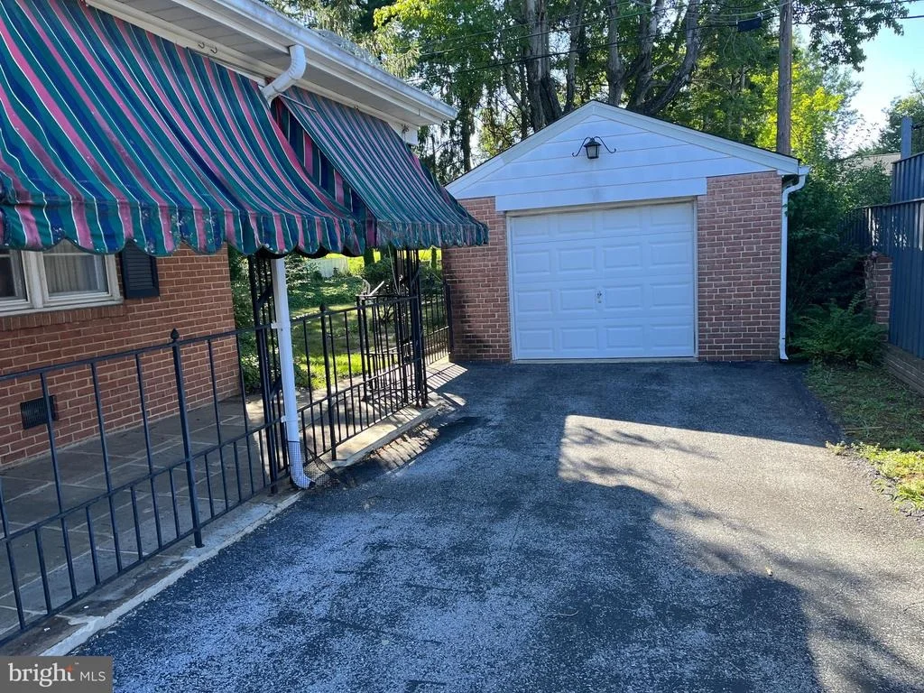 Photo of 604 GRANT PLACE