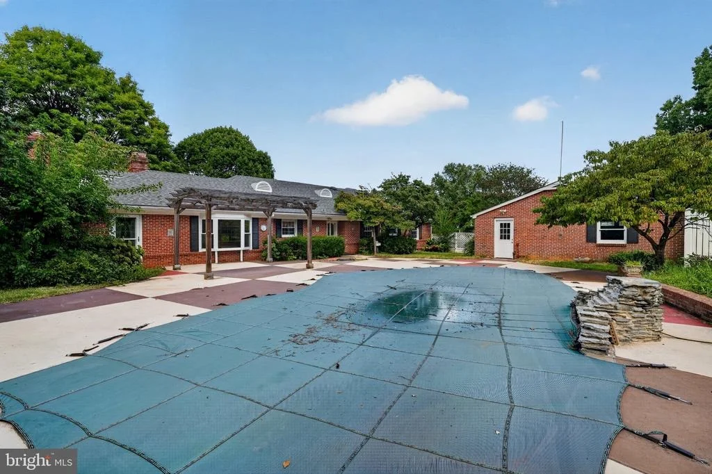 Photo of 805 ORCHARD WAY