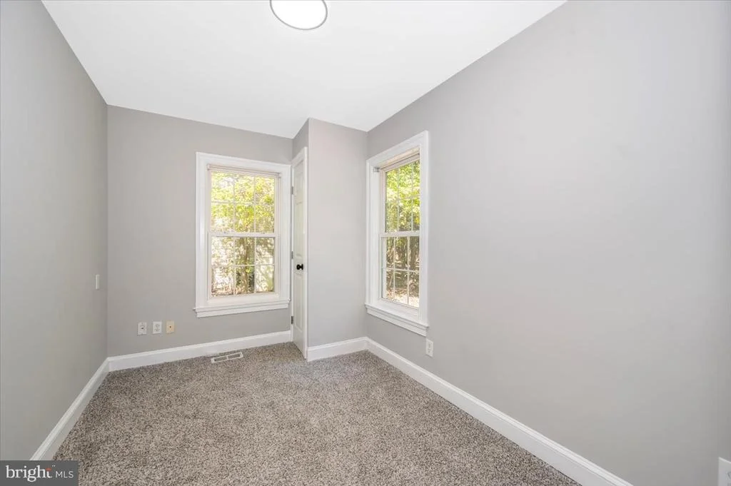Photo of 1552 DENNIS ROAD
