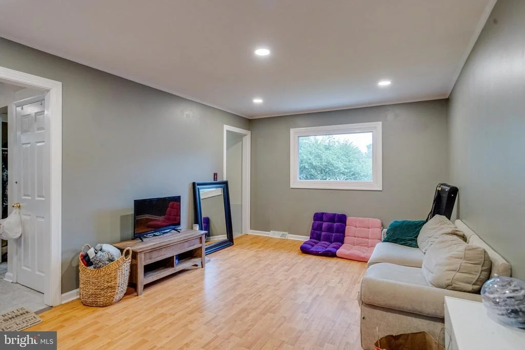 Photo of 919 JACKSON BOULEVARD