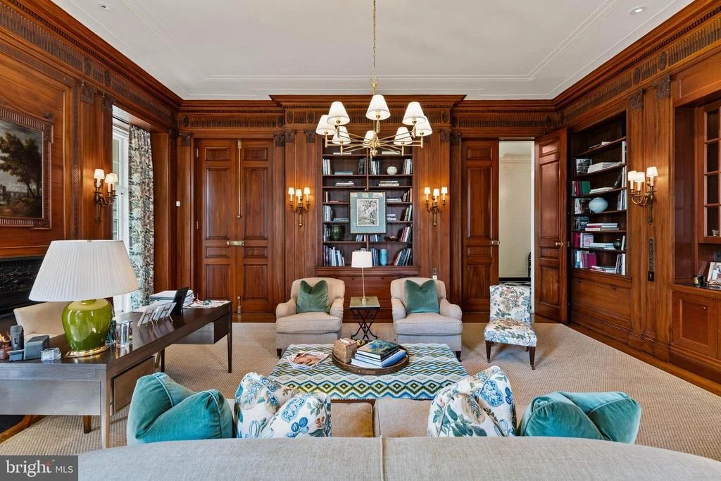 Photo of 15 CHARLCOTE PLACE