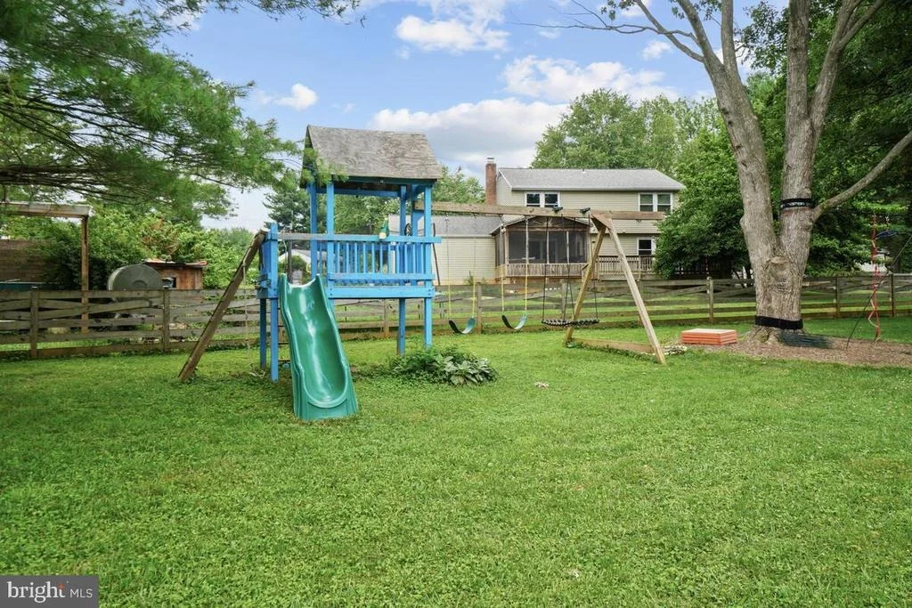 Photo of 7090 JASPER DRIVE
