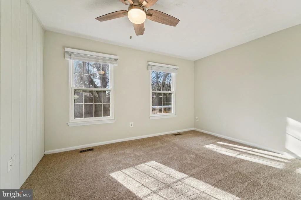 Photo of 216 BOOKHAM LANE