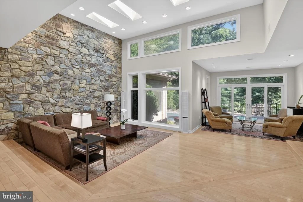 Photo of 10801 BALANTRE LANE