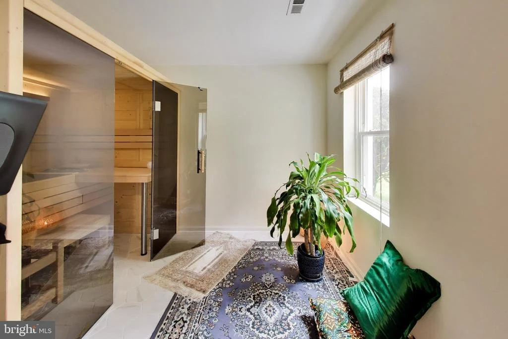 Photo of 2421 PONDSIDE TERRACE