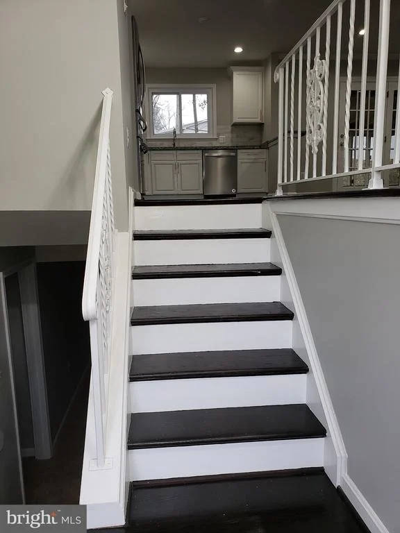 Photo of 12814 PINE TREE LANE