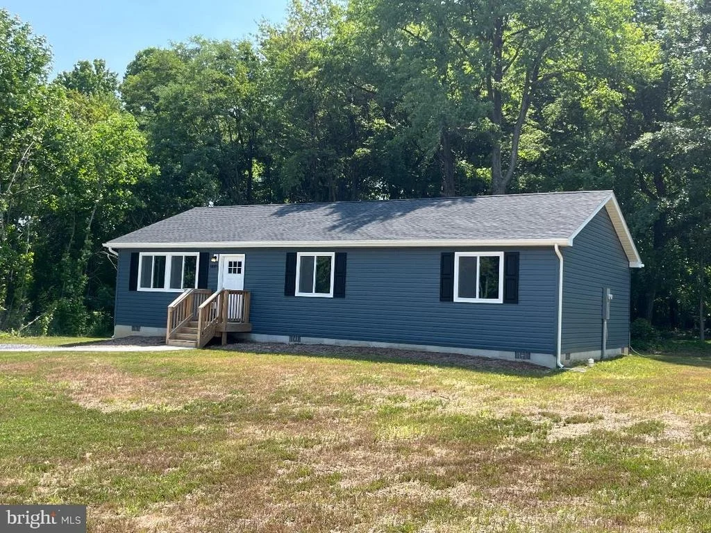 Photo of 11037 BOTTOM ROAD