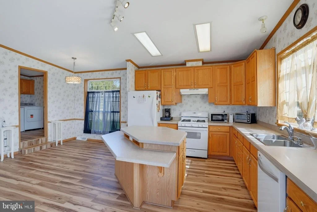 Photo of Unit 211 at 302 FOX POINTE DRIVE
