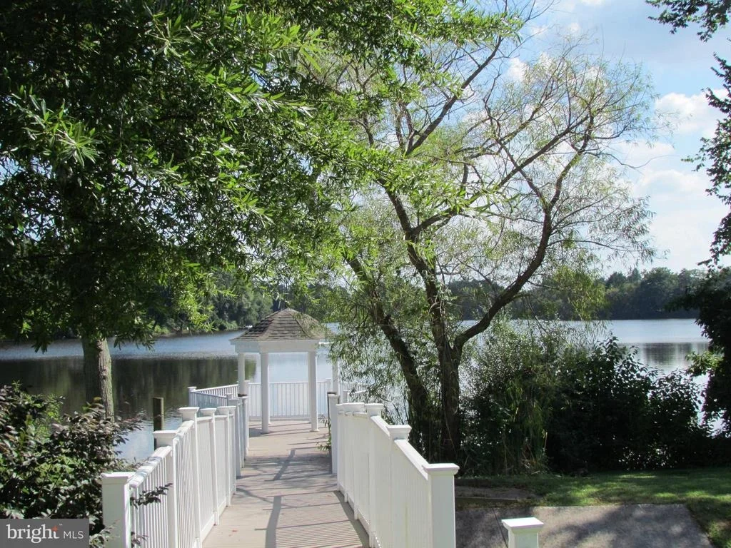 Photo of 118 OVERLOOK PLACE