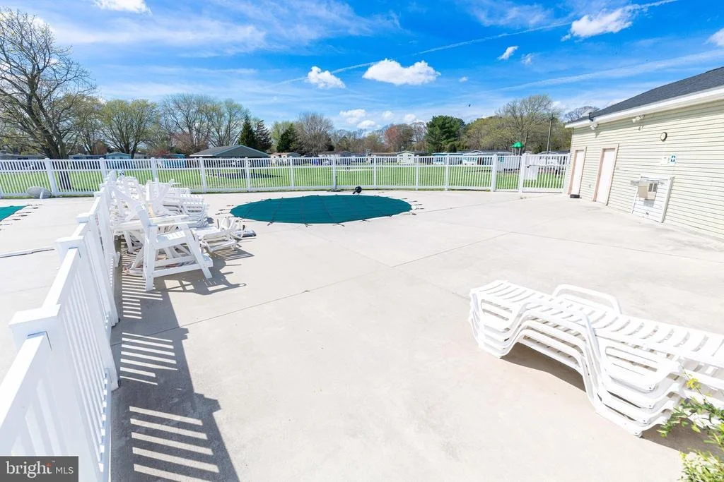 Photo of 31696 SIHAM ROAD