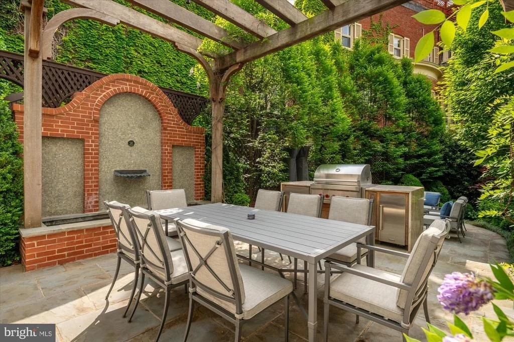 Photo of 1823 PHELPS PLACE NW