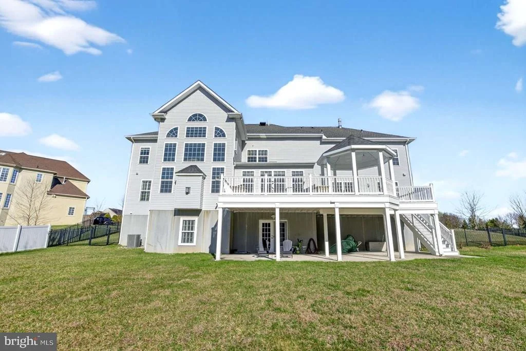 Photo of 207 EMERALD LANE