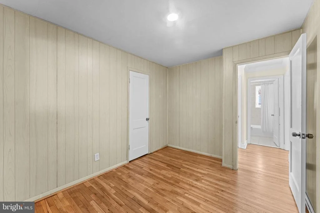 Photo of 11013 AMHERST AVENUE