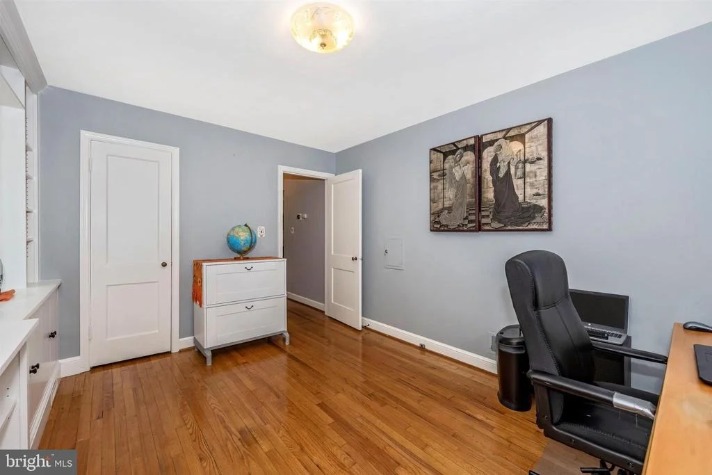 Photo of 1101 ROSWELL DRIVE