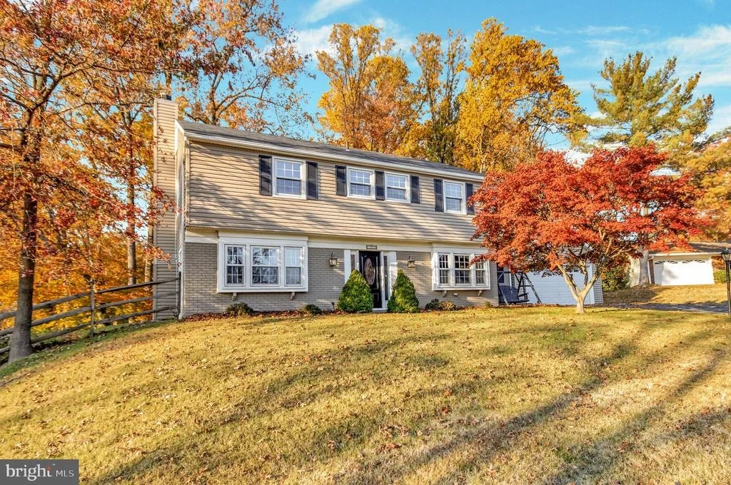 Photo of 13832 BEACON HOLLOW