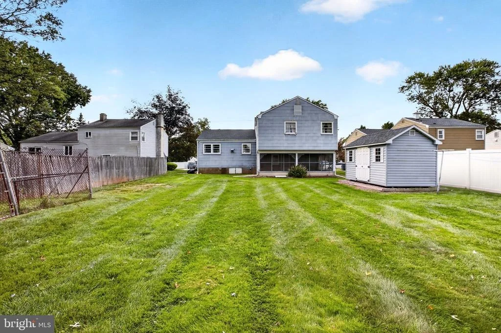 Photo of 6 WICKFORD AVENUE