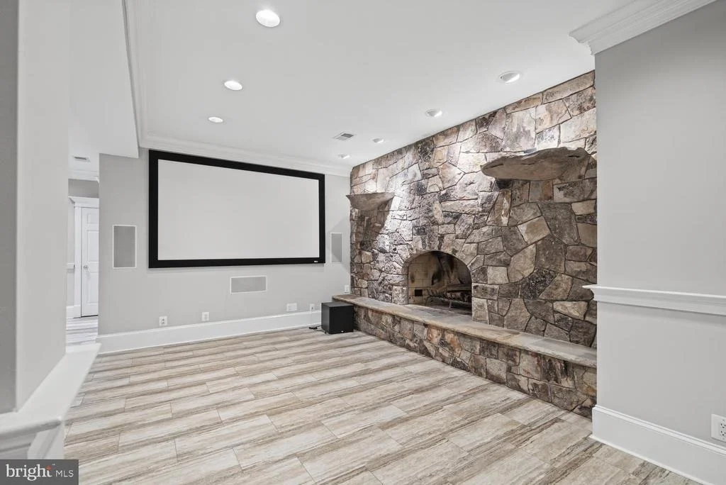 Photo of 9404 FOREST HAVEN DRIVE