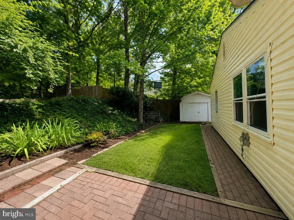 Photo of 8804 STRAUSE COURT