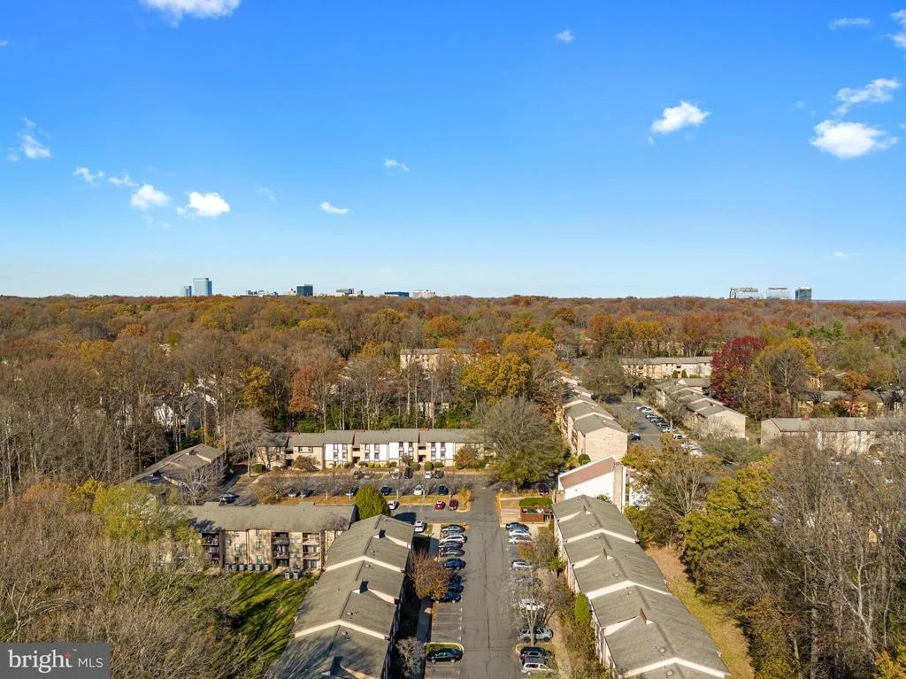 Photo of Unit 901B at 11650 STONEVIEW SQUARE