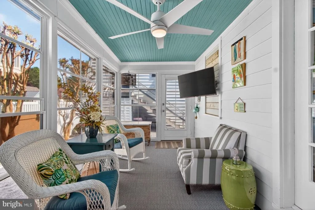 Photo of 829 SAVANNAH ROAD