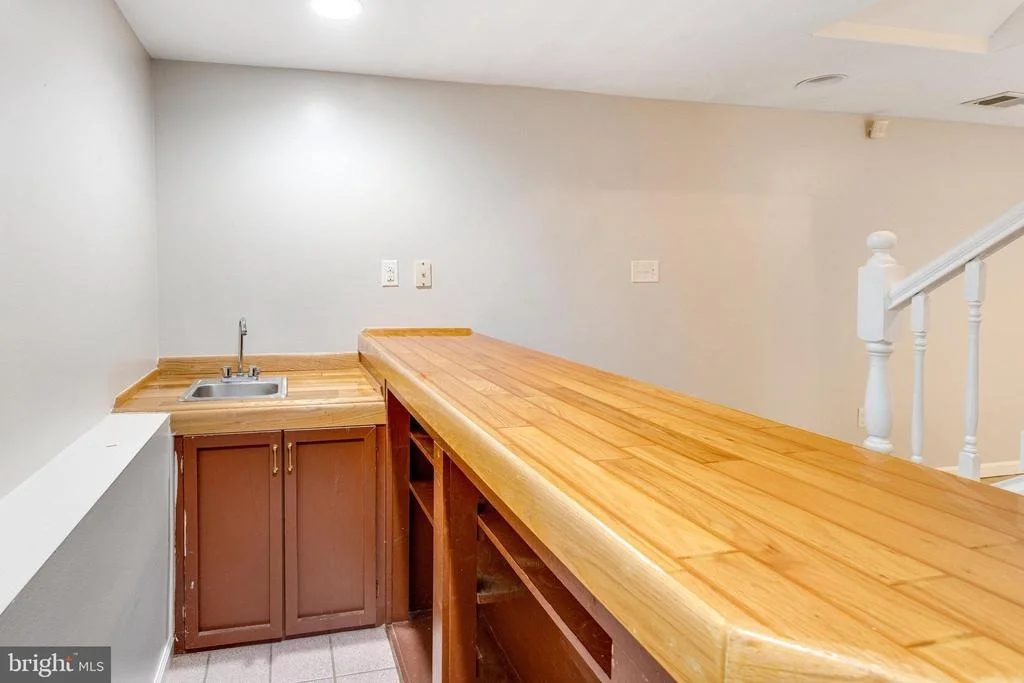 Photo of 5483 RECTOR DRIVE
