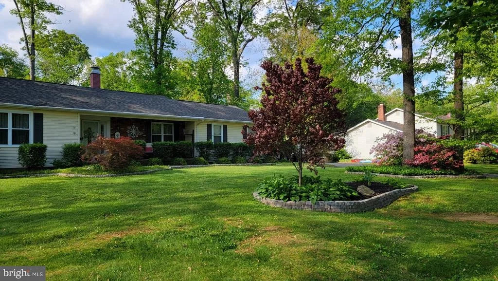 Photo of 4296 WOLF HILL DRIVE