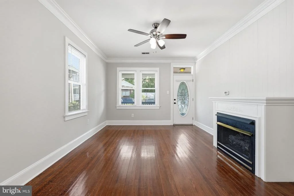 Photo of 320 3RD AVENUE