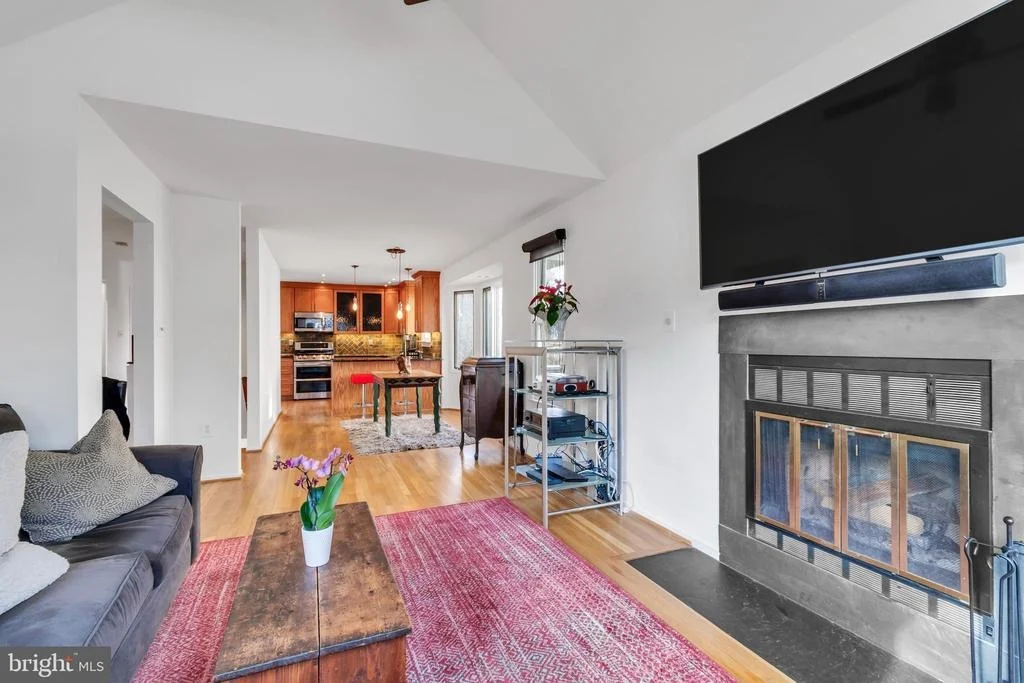 Photo of 10019 PRATT PLACE