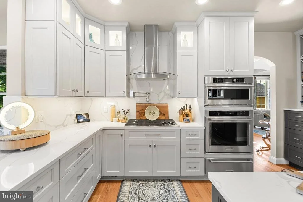 Photo of 4606 MOCKINGBIRD LANE
