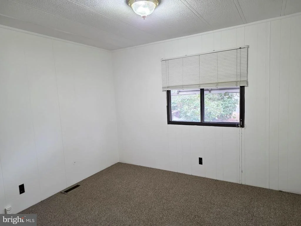 Photo of 5 SUSAN DRIVE