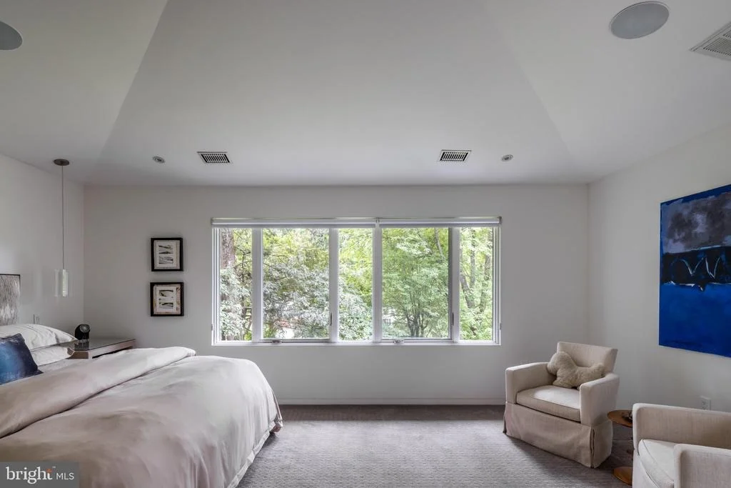 Photo of 6016 CHESTERBROOK ROAD