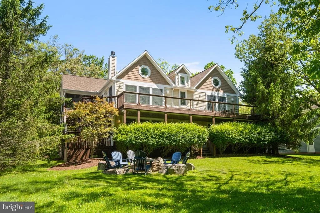 Photo of 200 STILWATER DRIVE