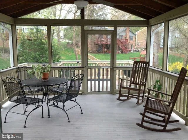 Photo of 1430 COLLEEN LANE