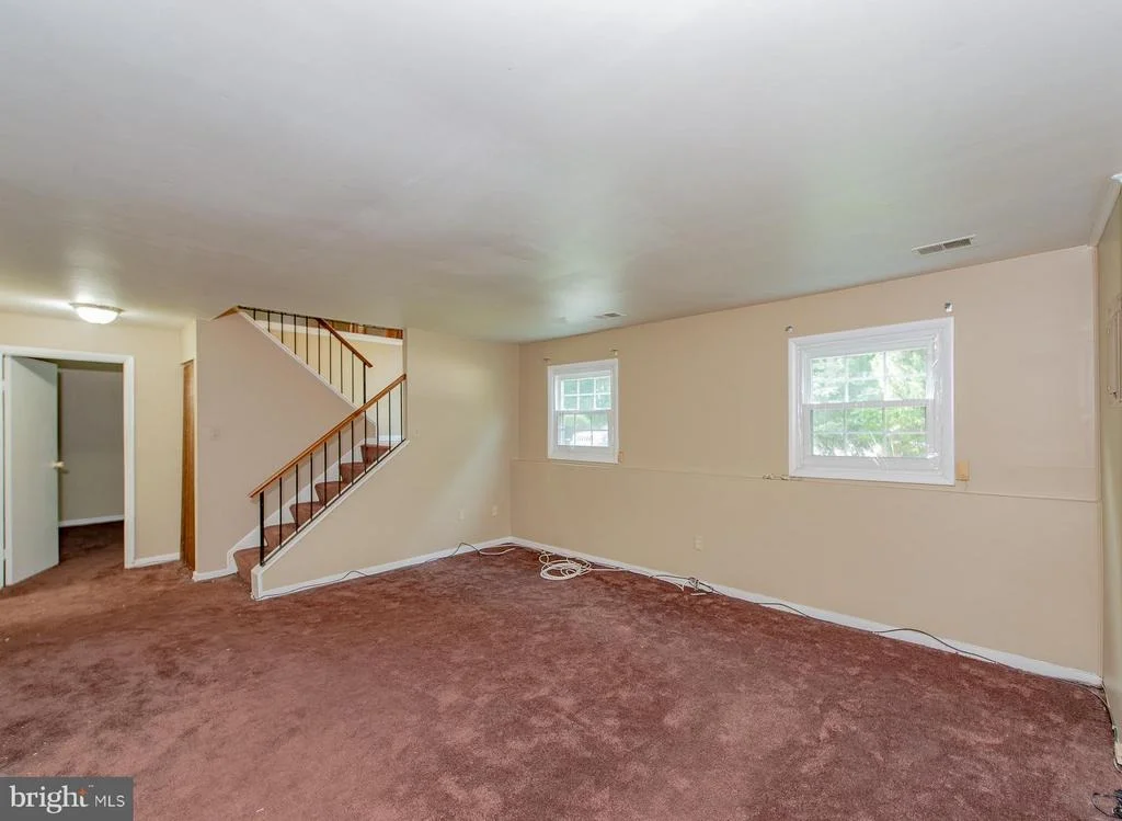 Photo of 9711 WINANDS ROAD