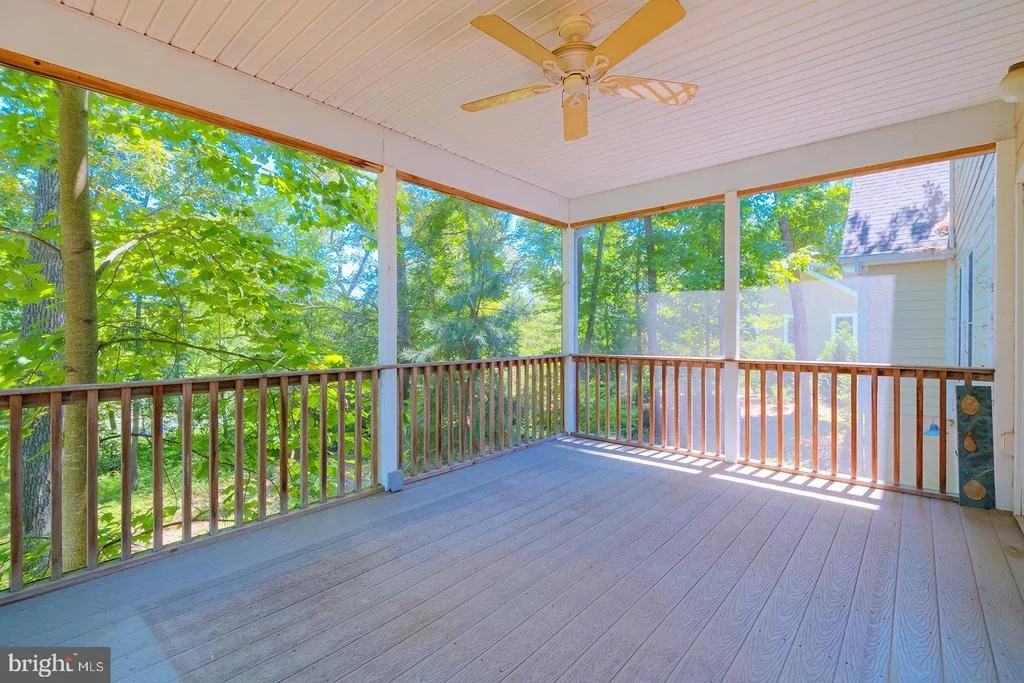 Photo of 142 W SHORE DRIVE