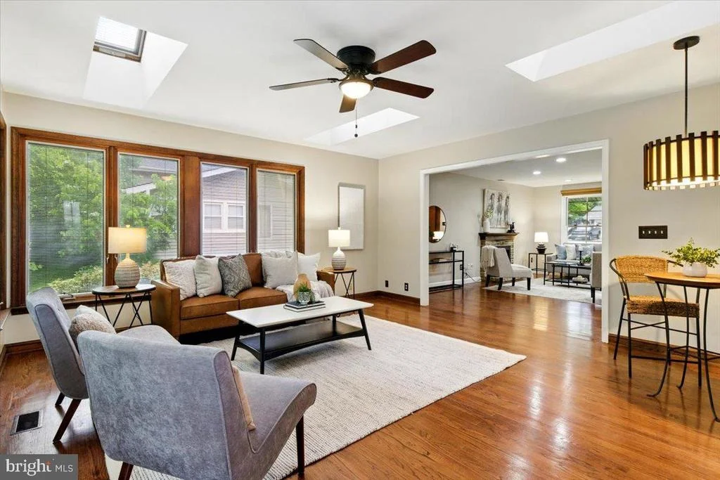 Photo of 123 EVERGREEN STREET