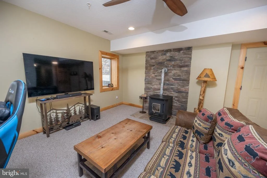 Photo of 276 SUNDANCE WAY