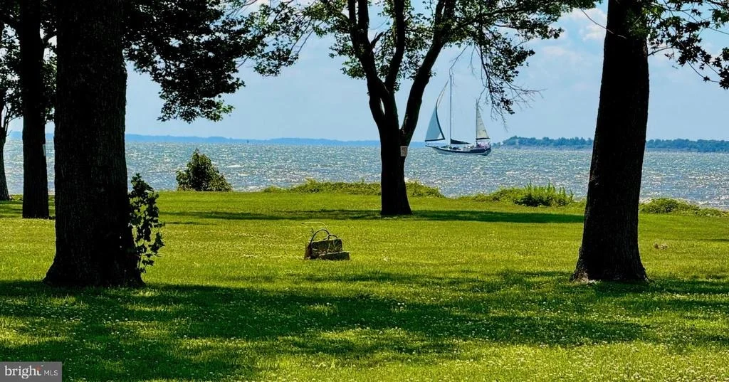 Photo of 3632 BAY DRIVE