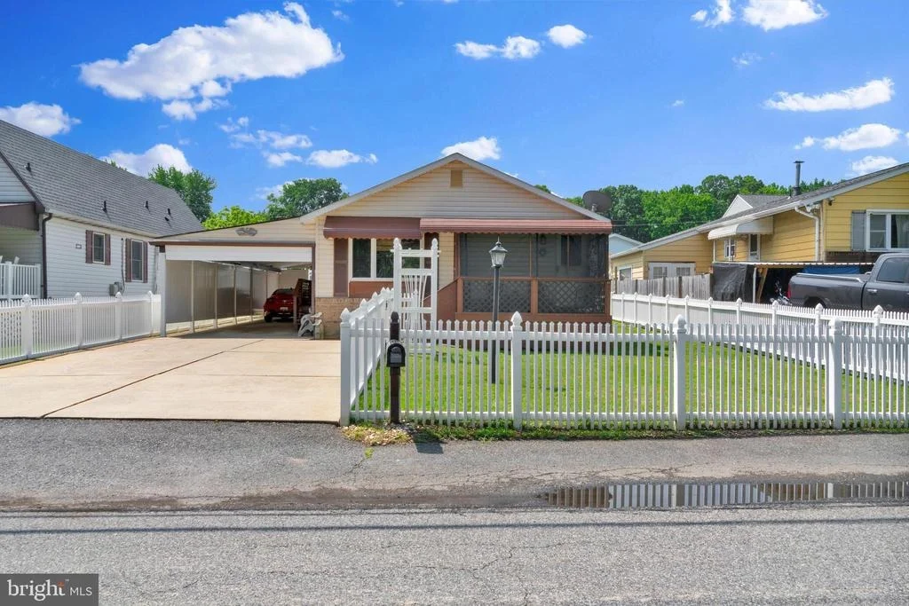 Photo of 8029 SHORE ROAD